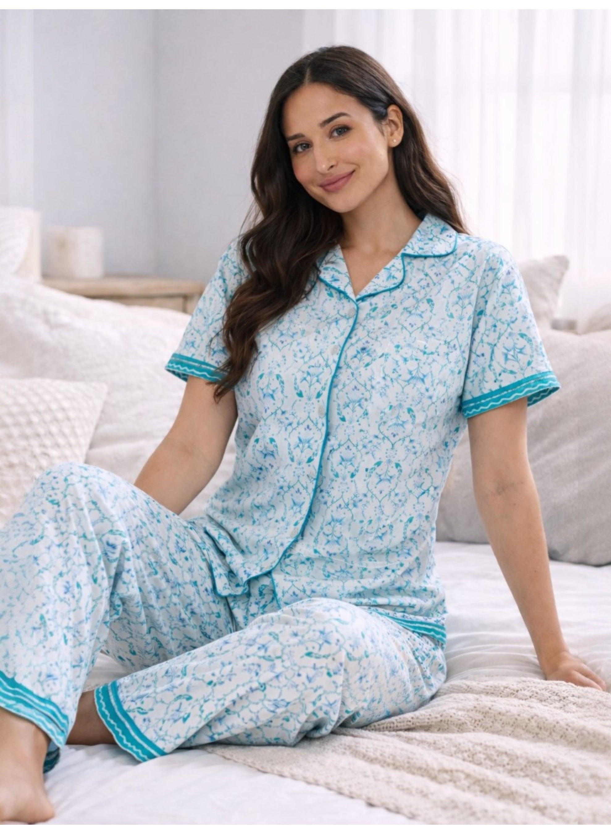 Women'S Printed Pyjama Set With Contrast Piping
