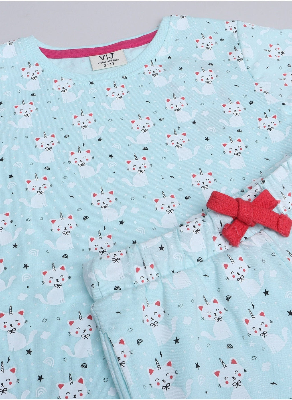 Victor And Jane - All-Over Printed T-Shirt And Pyjama Set