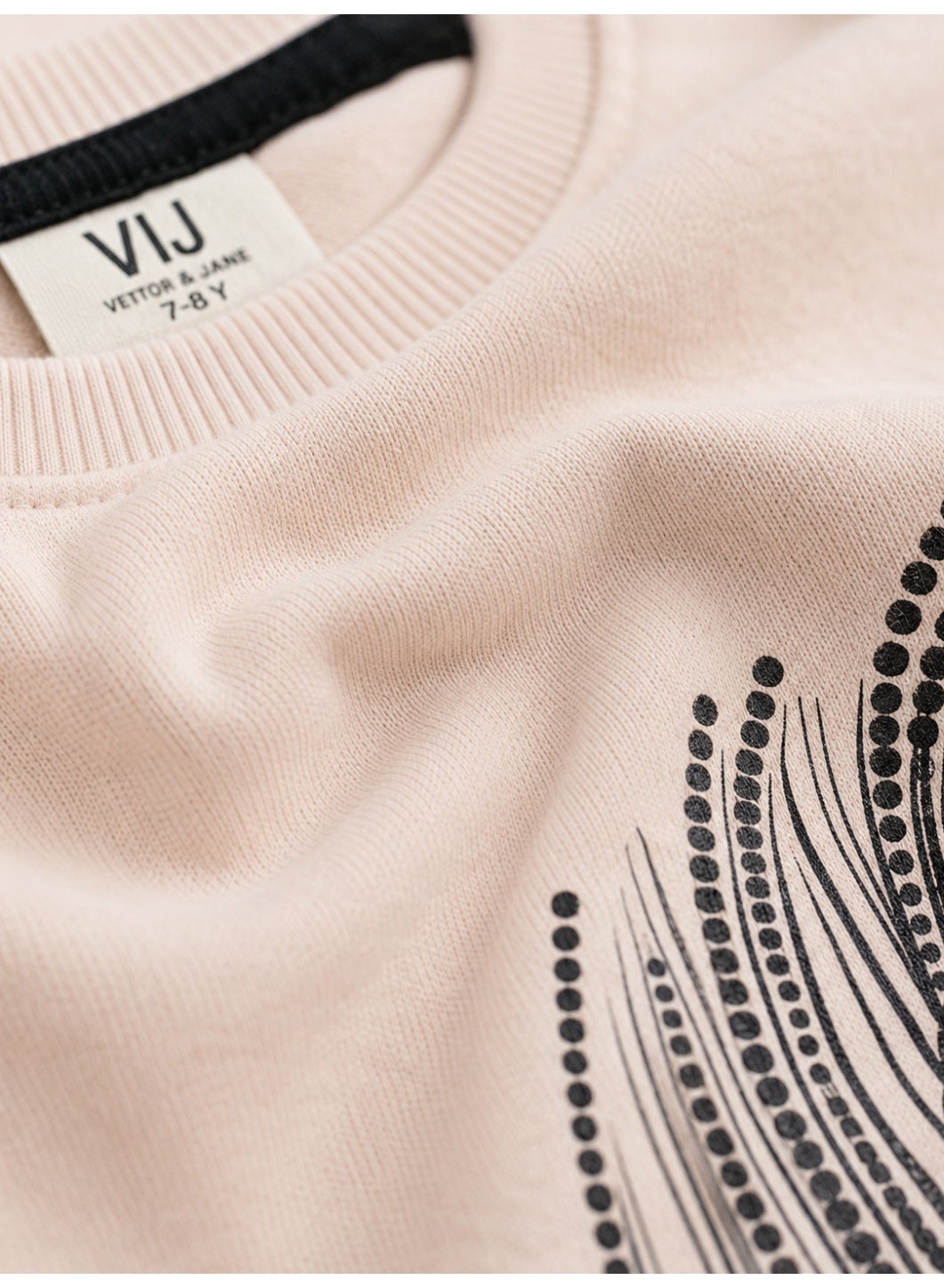 Girls Embelished Pullover Top with Puff Sleeves