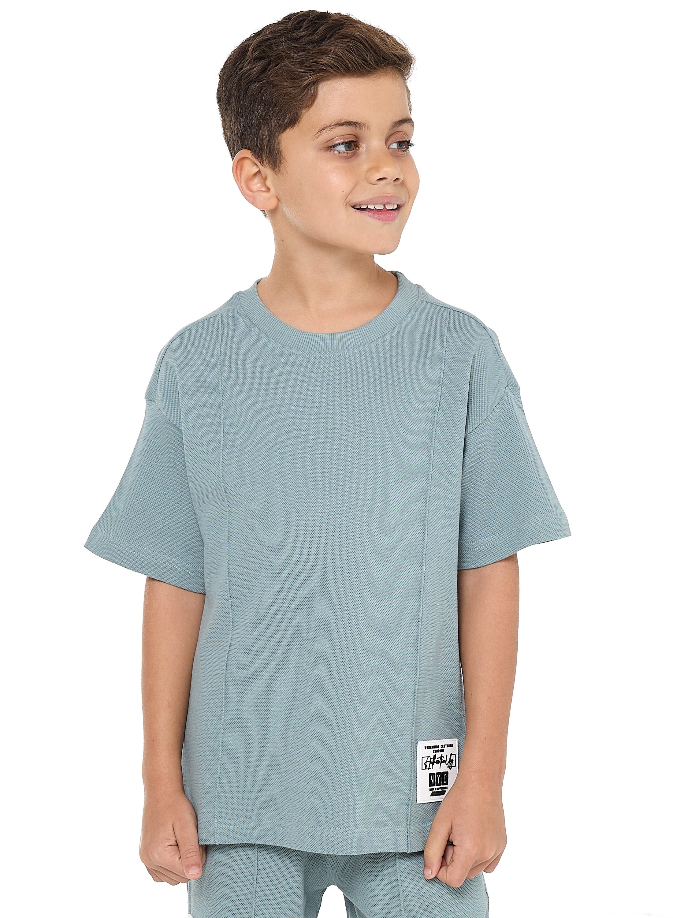 Oversized - Boys' Jacquard 2-Piece Set - T-Shirt With Badge Detail And Matching Shorts With Pockets