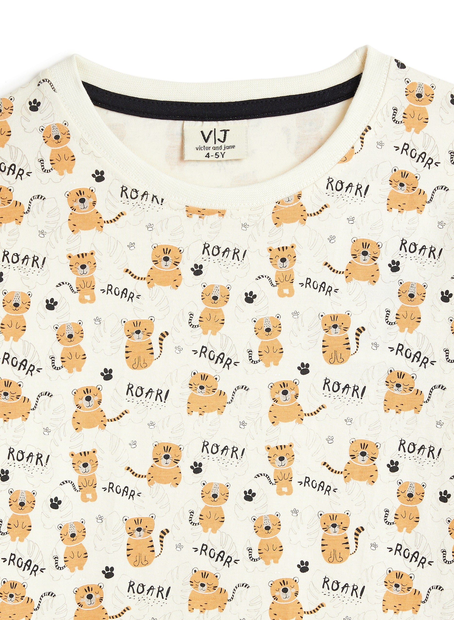 Victor And Jane - All-Over Printed T-Shirt And Shorts Pyjama Set