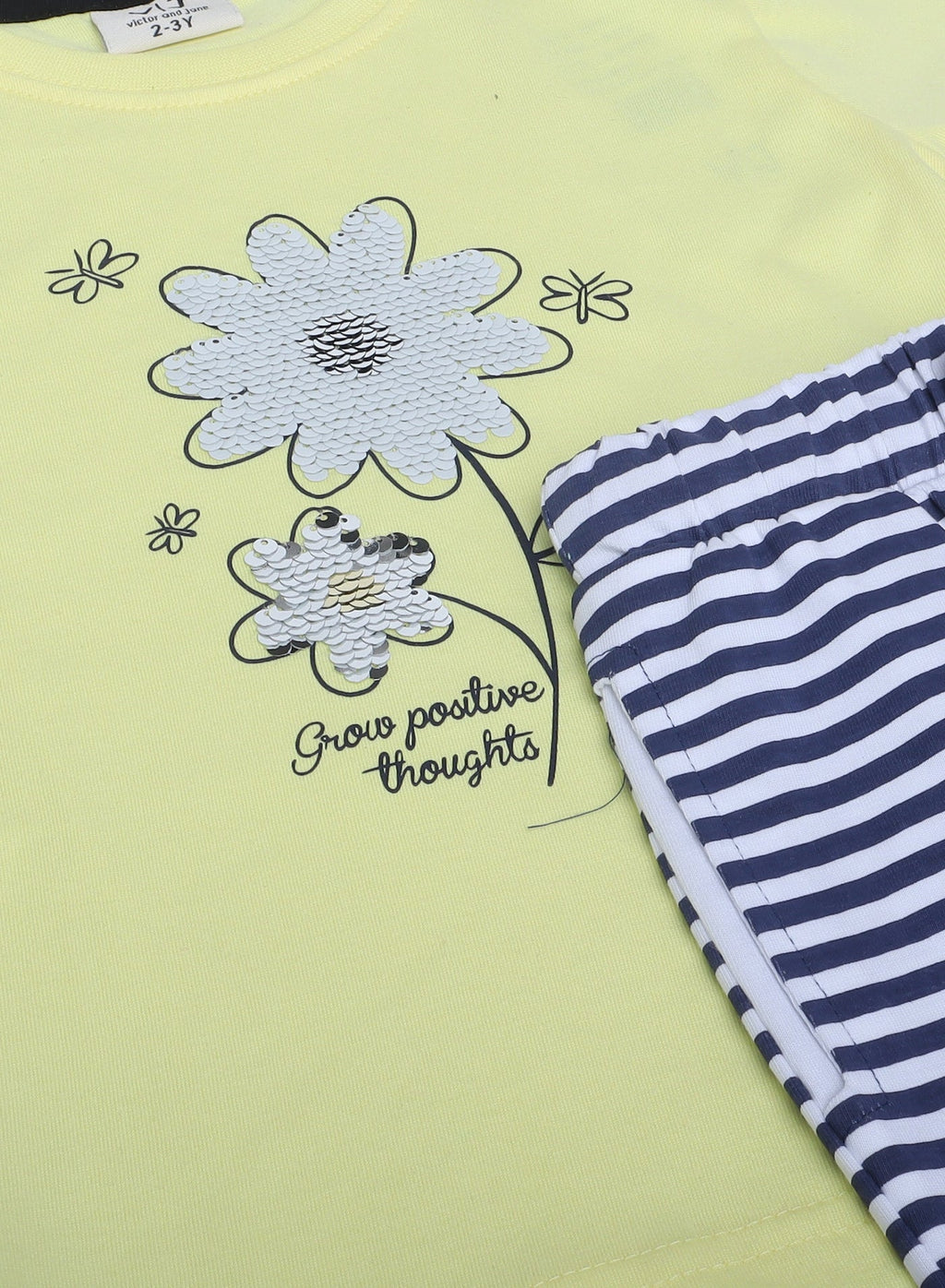 Victor And Jane - Printed T-Shirt And Pyjama Set