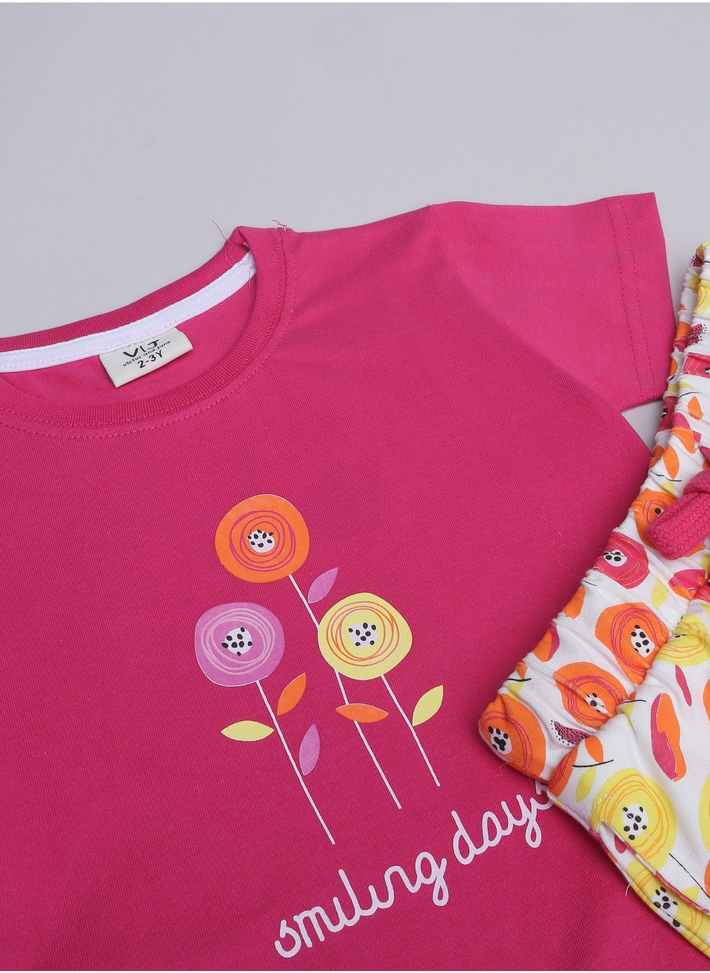 Victor And Jane - Printed T-Shirt And Shorts Pyjama Set