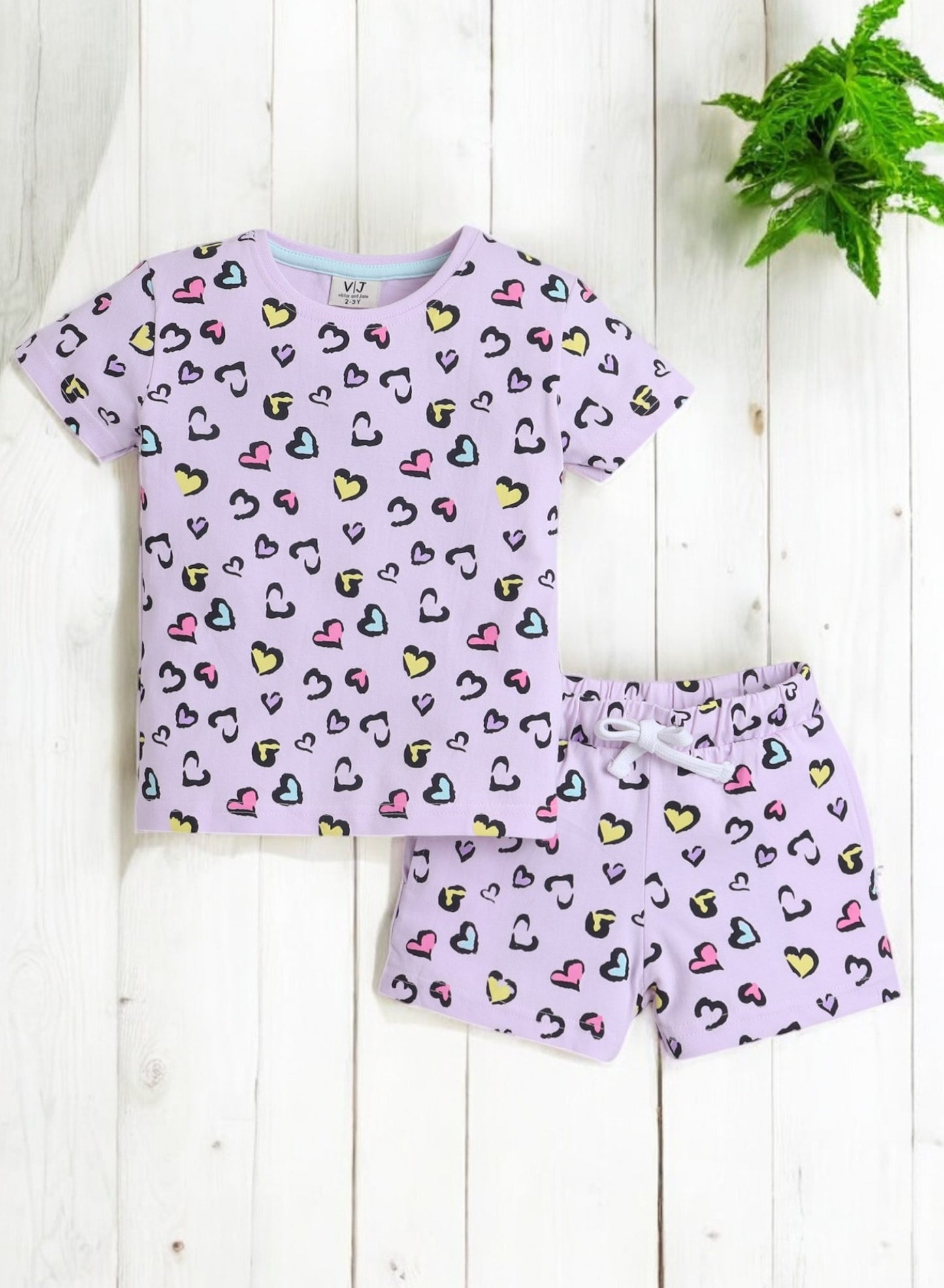 Victor and Jane - All-Over Printed T-shirt and Shorts Pyjama Set