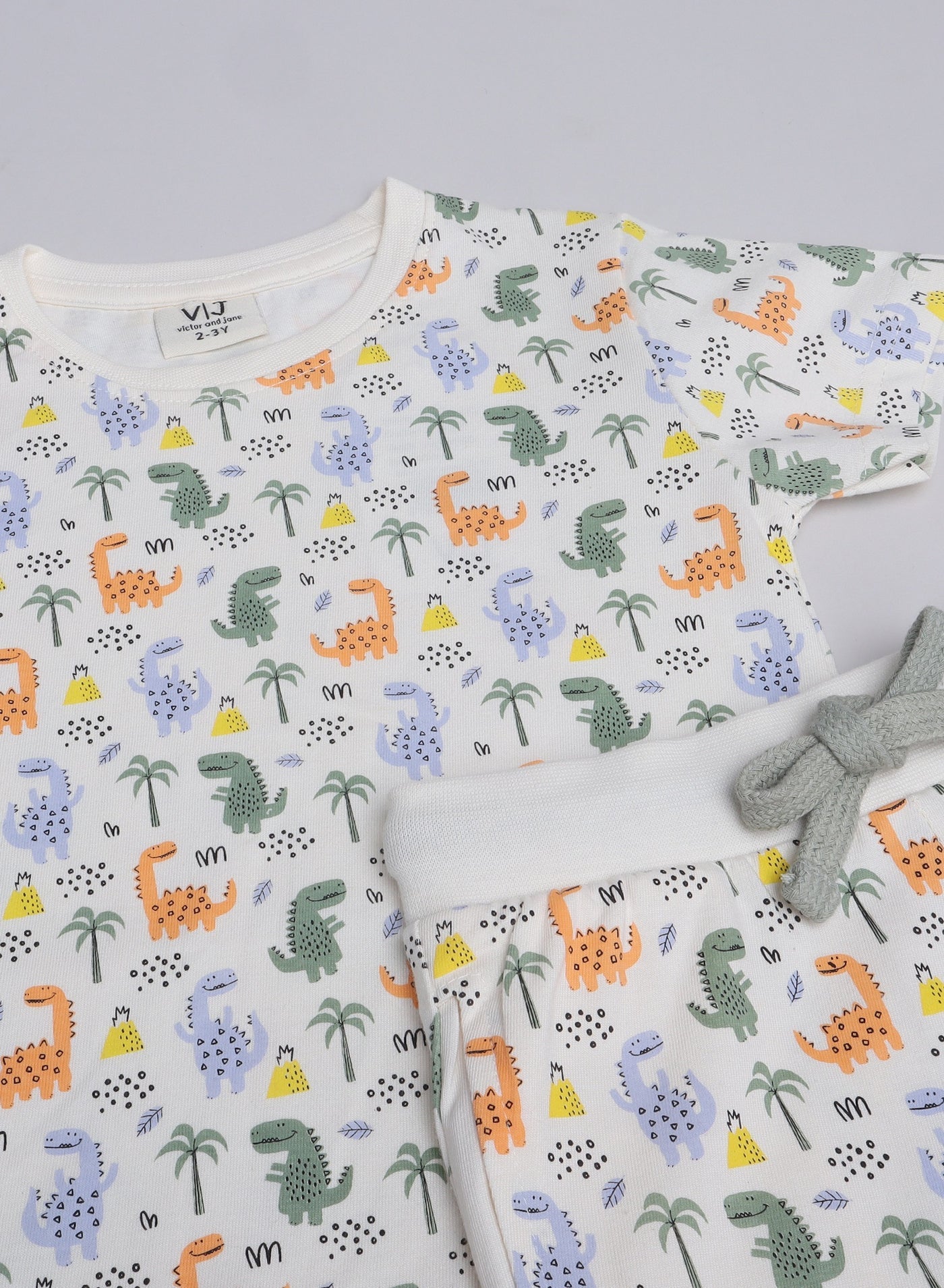 Victor And Jane - All-Over Printed T-Shirt And Pyjama Set