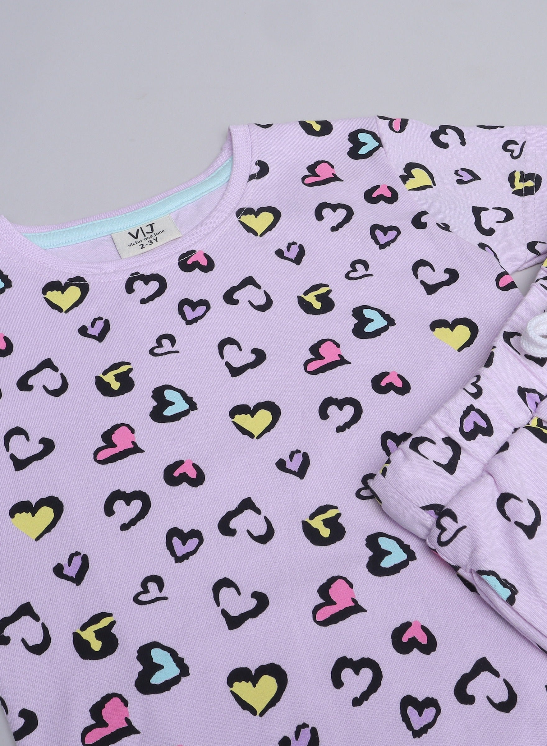 Victor And Jane - All-Over Printed T-Shirt And Shorts Pyjama Set