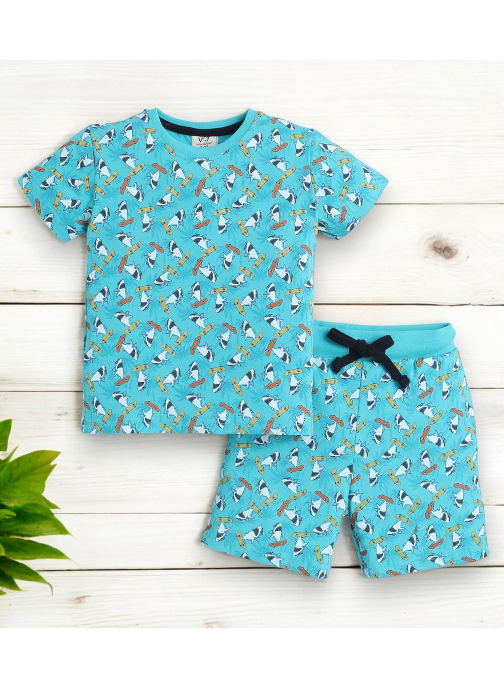 Victor And Jane - All-Over Printed T-Shirt And Shorts Pyjama Set
