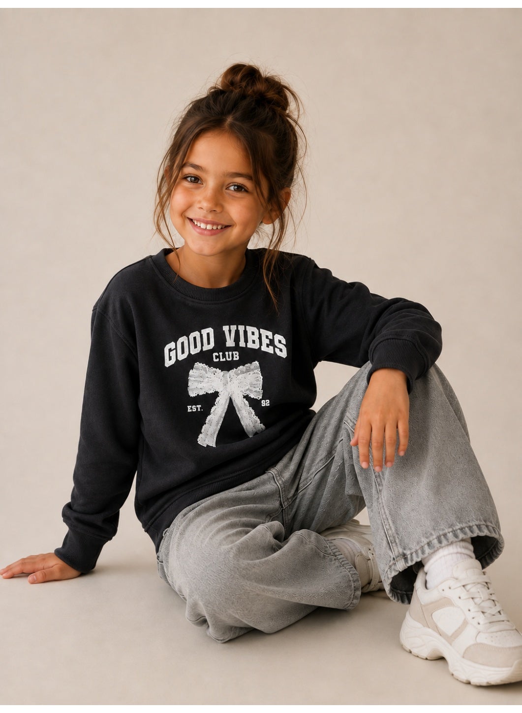 Girls Good Vibes Graphic Pullover Top