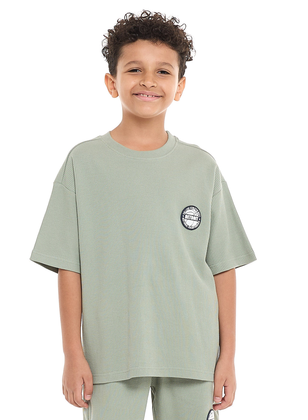 Oversized - Boys' Jacquard 2-Piece Set - T-Shirt With Badge Detail And Matching Shorts With Pockets,