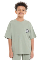 Oversized - Boys' Jacquard 2-Piece Set - T-Shirt With Badge Detail And Matching Shorts With Pockets,