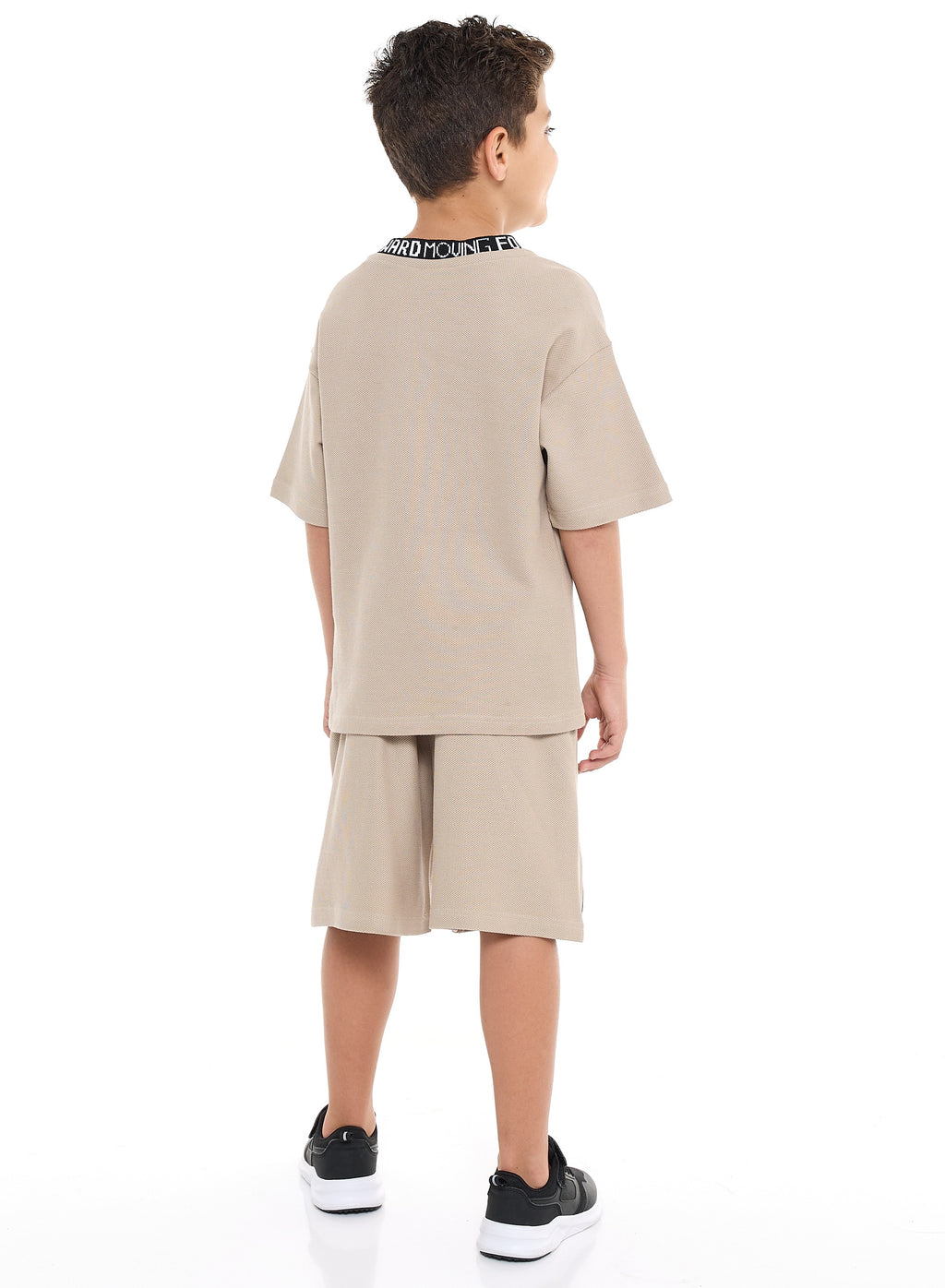Oversized - Boys' Jacquard 2-Piece Set - T-Shirt With Badge Detail And Matching Shorts With Pockets,