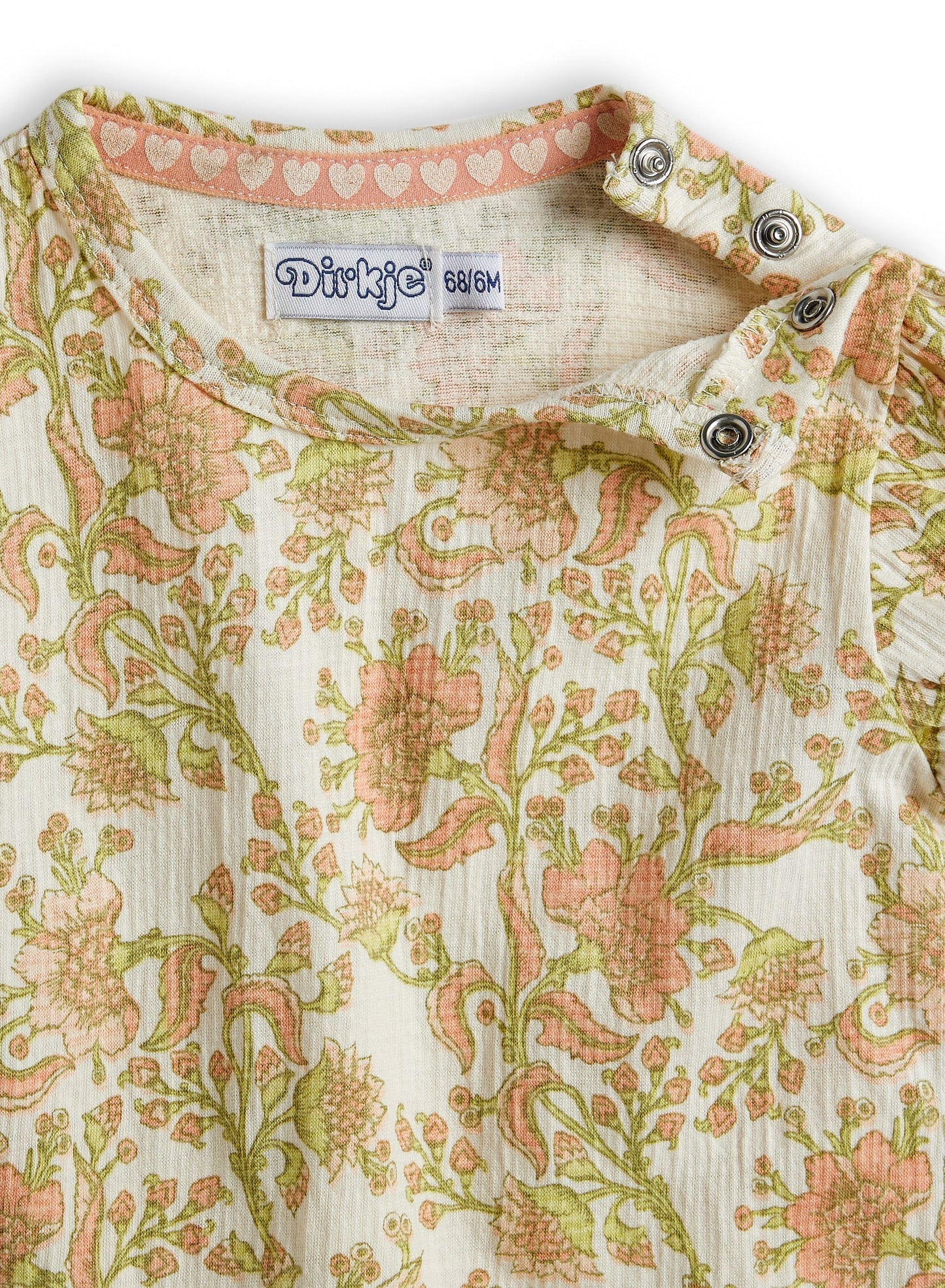 Dirkje Ruffle dress & T-SHIRT