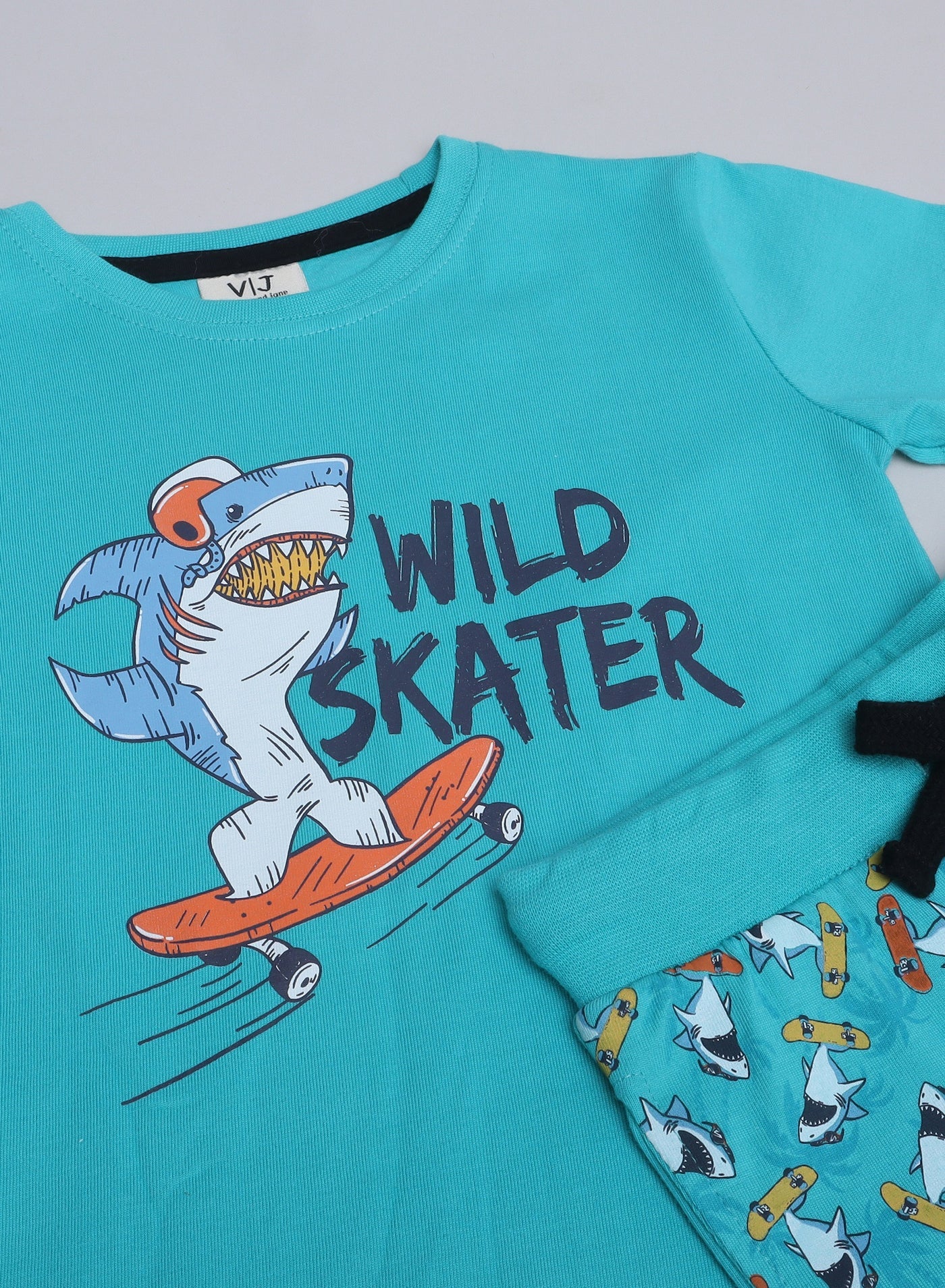 Victor And Jane - Printed T-Shirt And All-Over Printed Pyjama Set