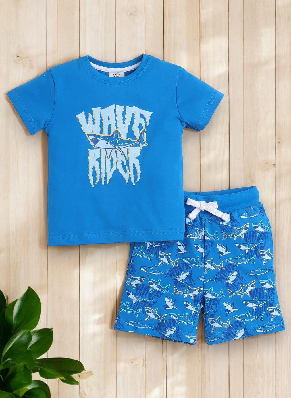 Victor And Jane - Printed T-Shirt And All-Over Printed Shorts Pyjama Set