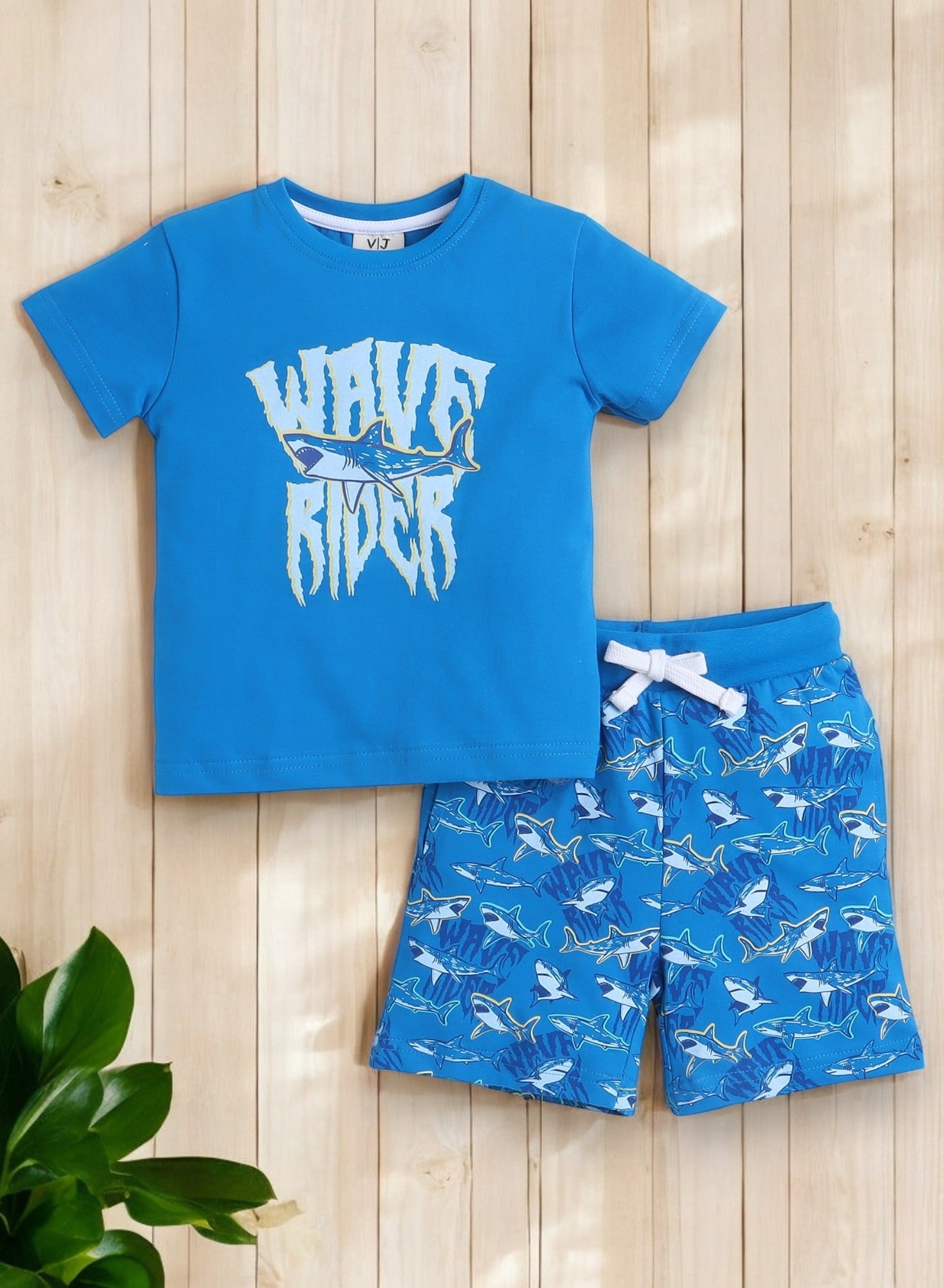Victor And Jane - Printed T-Shirt And All-Over Printed Shorts Pyjama Set