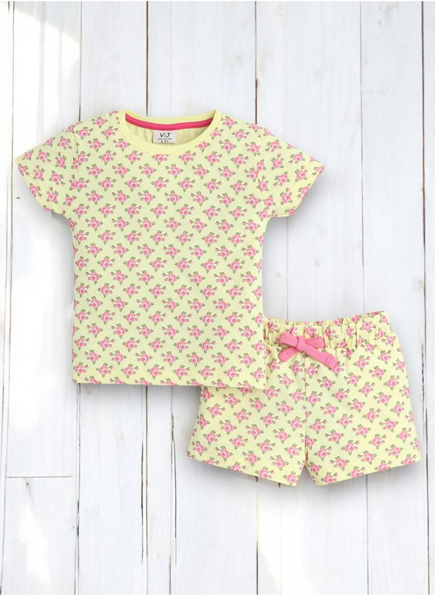Victor And Jane - All-Over Printed T-Shirt And Shorts Pyjama Set