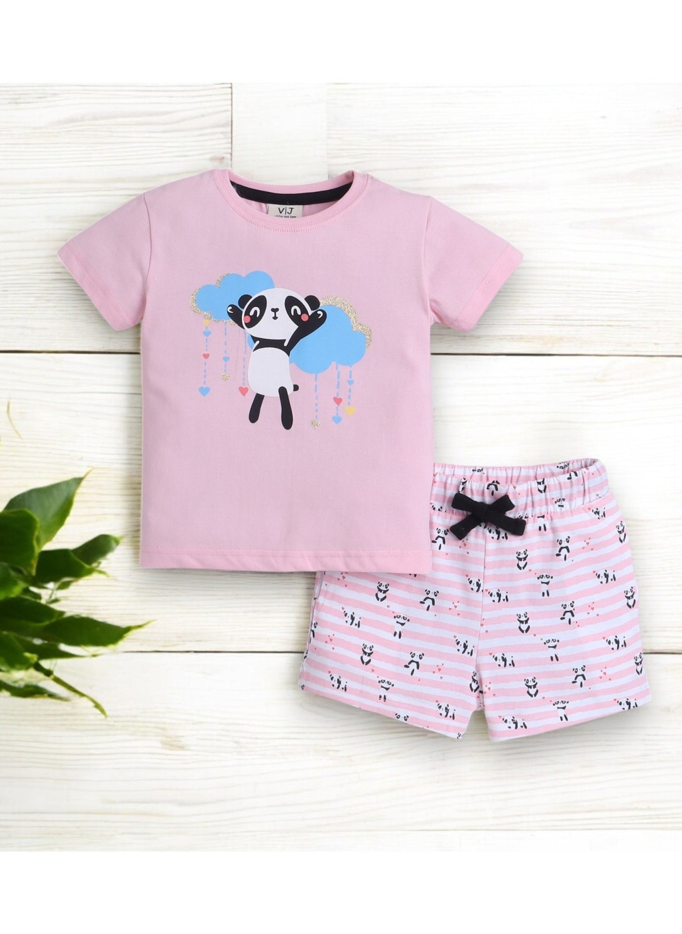 Victor And Jane - Printed T-Shirt And Shorts Pyjama Set