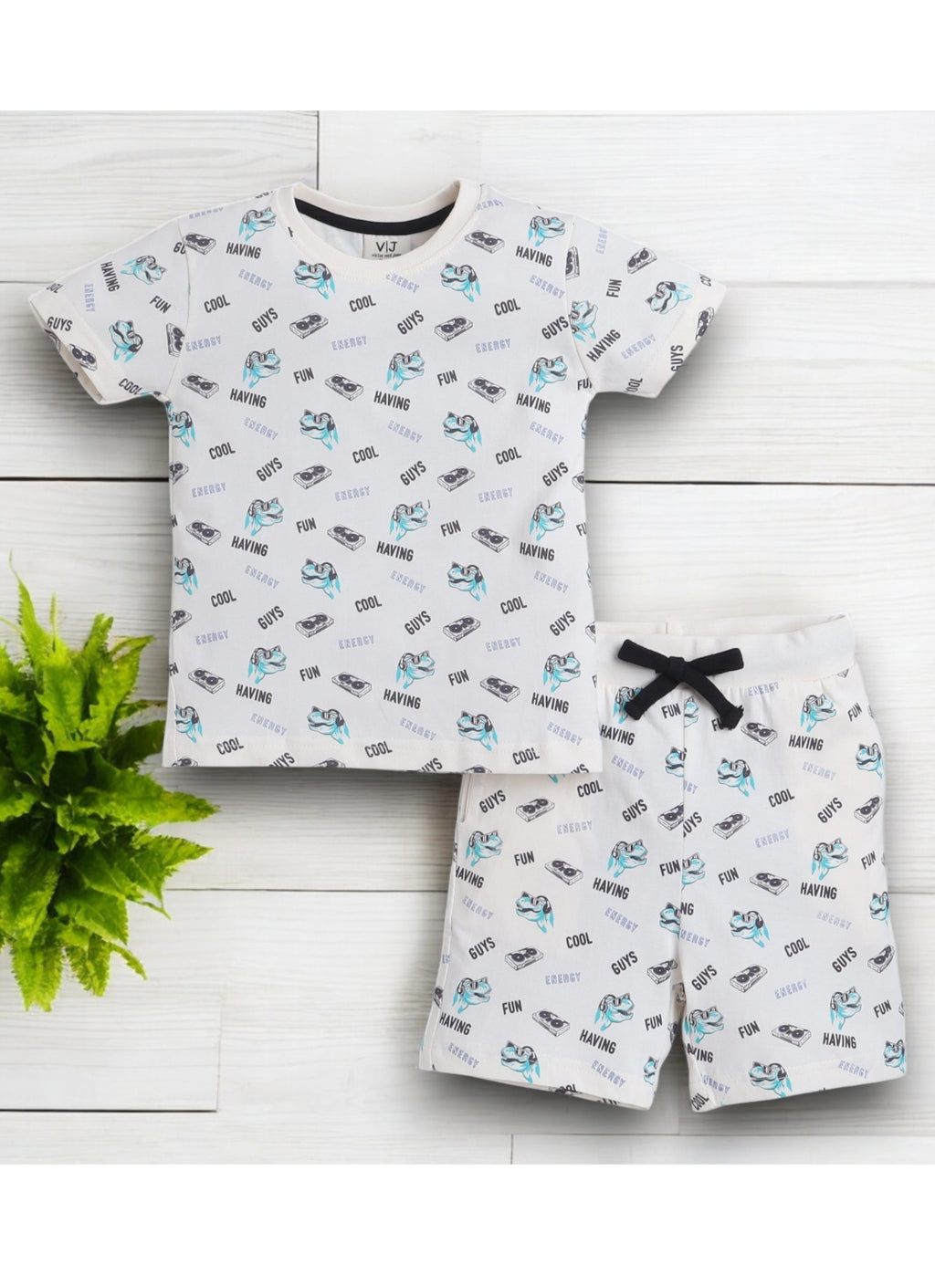 Victor And Jane - All-Over Printed T-Shirt And Shorts Pyjama Set