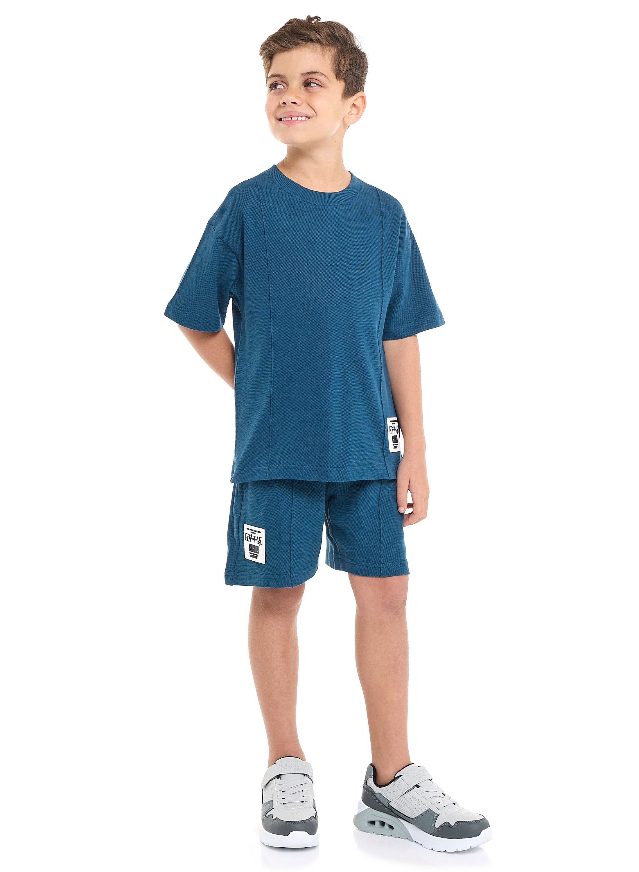 Oversized - Boys' Jacquard 2-Piece Set - T-Shirt With Badge Detail And Matching Shorts With Pockets,