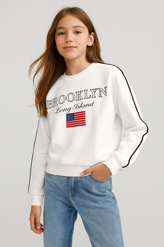 Brooklyn Graphic Sweatshirt – Off White | 100% Cotton Fleece |