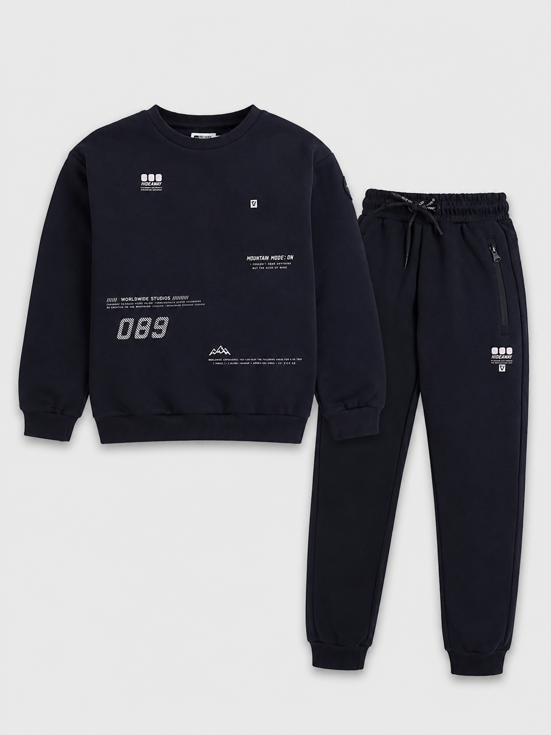 Boys Graphic Sweatshirt and Jogger 2-piece set