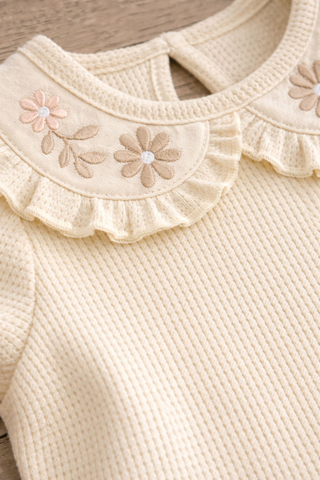 Girls 2 Pc Set Sunshine Waffle-Knit Ruffle Collar & Shorts Set