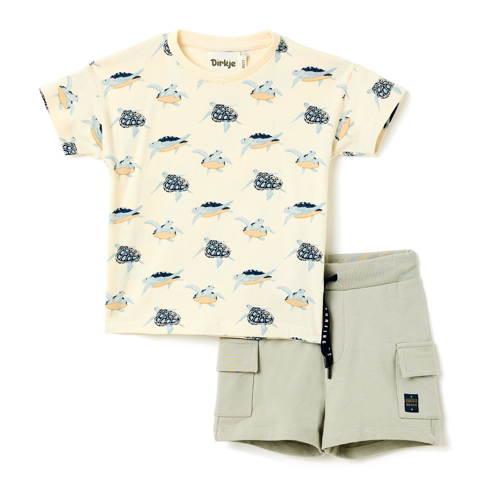 Boys 2 Pc Set ?Turtle Surf? All-Over Print Tee & Pocket-Shorts Set