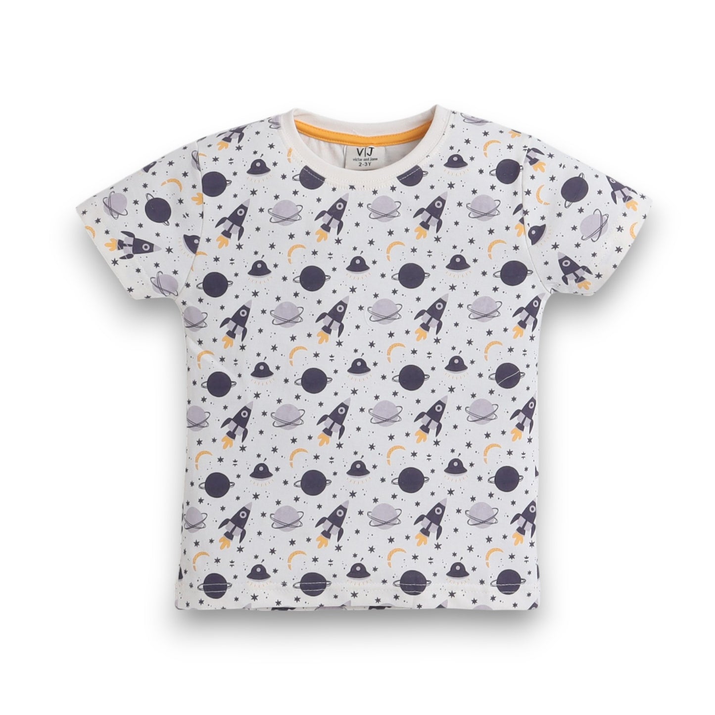 Victor and Jane - All-Over Printed T-shirt and Shorts Pyjama Set