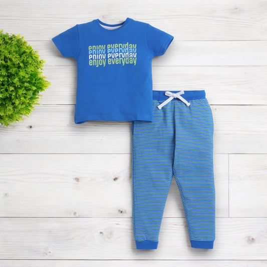 Victor and Jane - Printed T-shirt and Stripes Pyjama Set