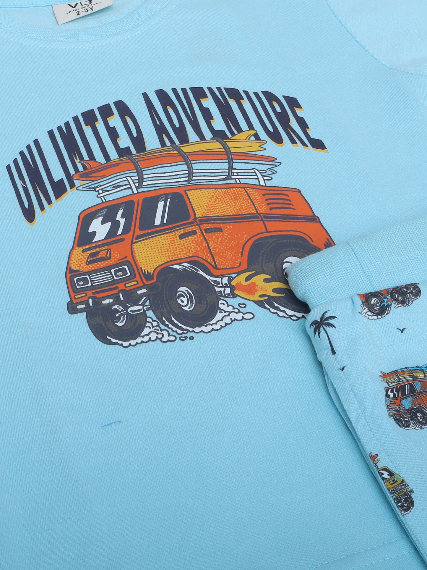 Victor and Jane - Printed T-shirt and Pyjama Set