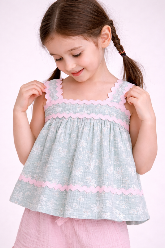 Baby Girls Sleeveless Smocked Top & Ruffle Shorts Set With Headband And Sunglasses