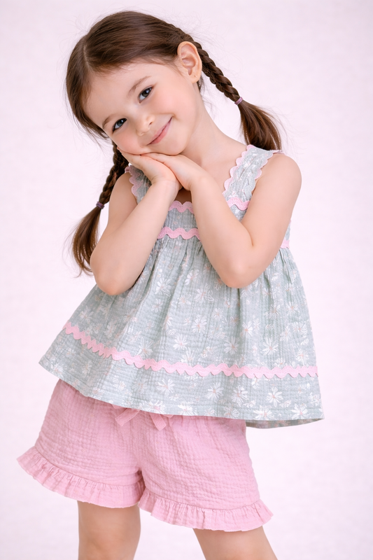 Baby Girls Sleeveless Smocked Top & Ruffle Shorts Set With Headband And Sunglasses