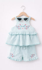 Girls 2 Pice Set, Top And Shorts And Matching Sunglasses