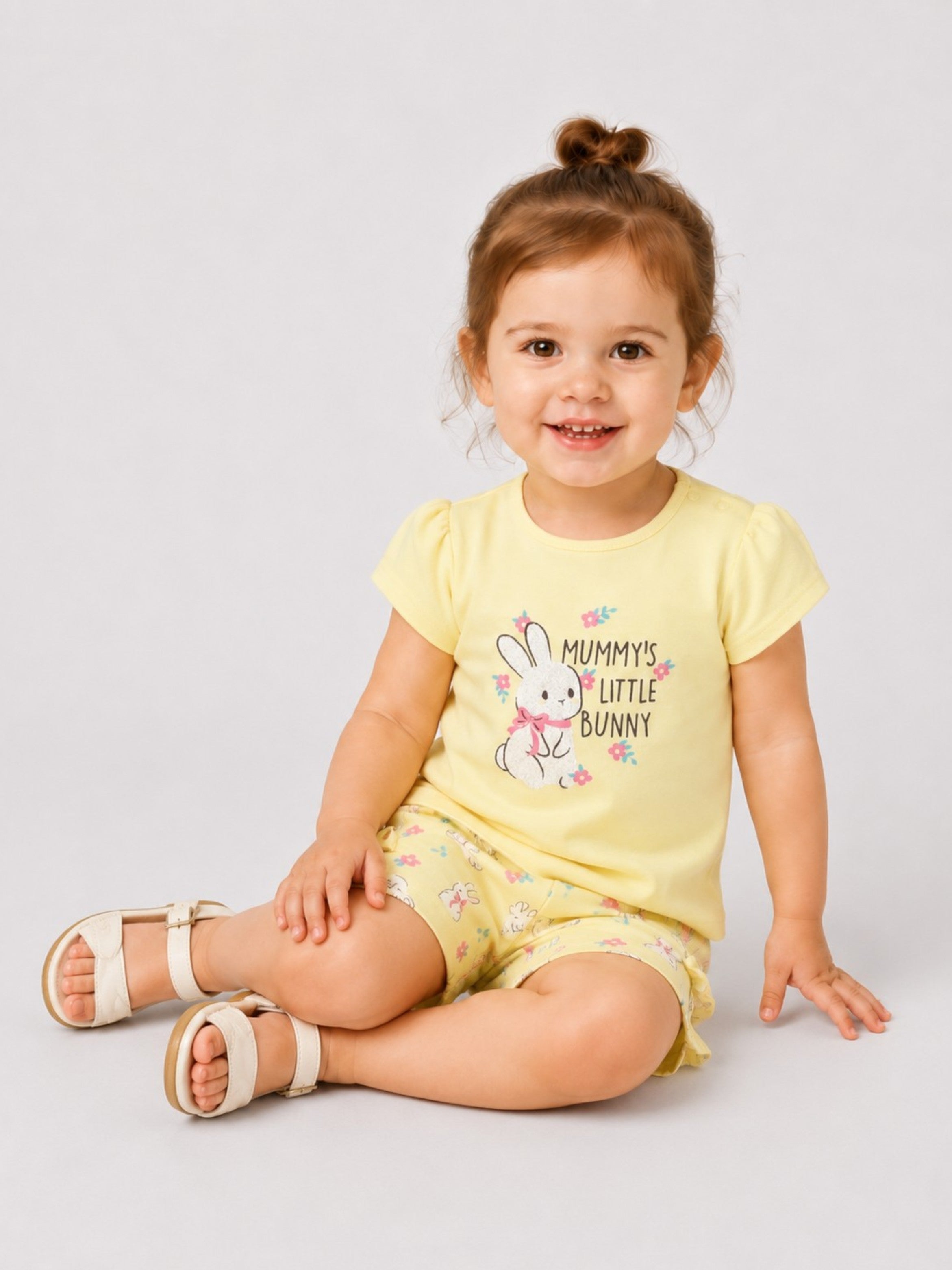 Infant Girls’ 2-Piece Set “ Bunny Graphic Top & Floral Ruffle Shorts