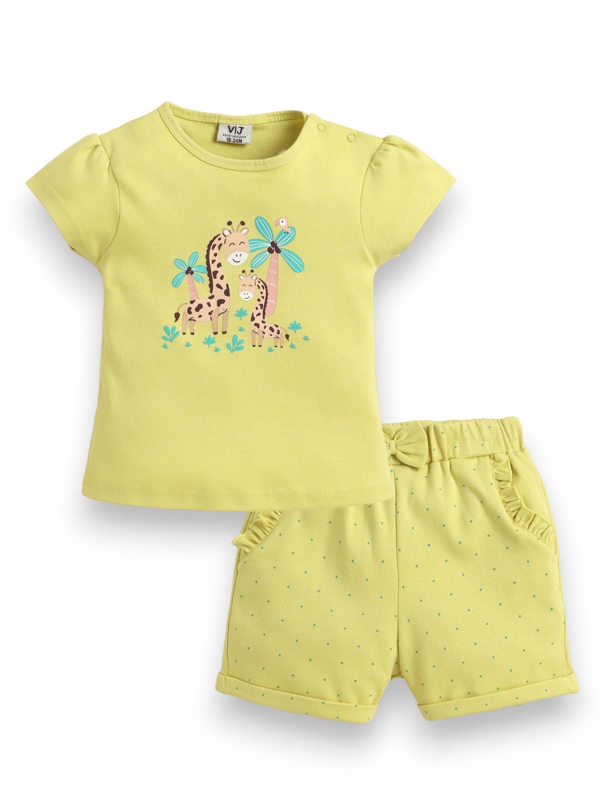 Infant Girls’ 2-Piece Set “ Giraffe Print Top & Dotted Shorts