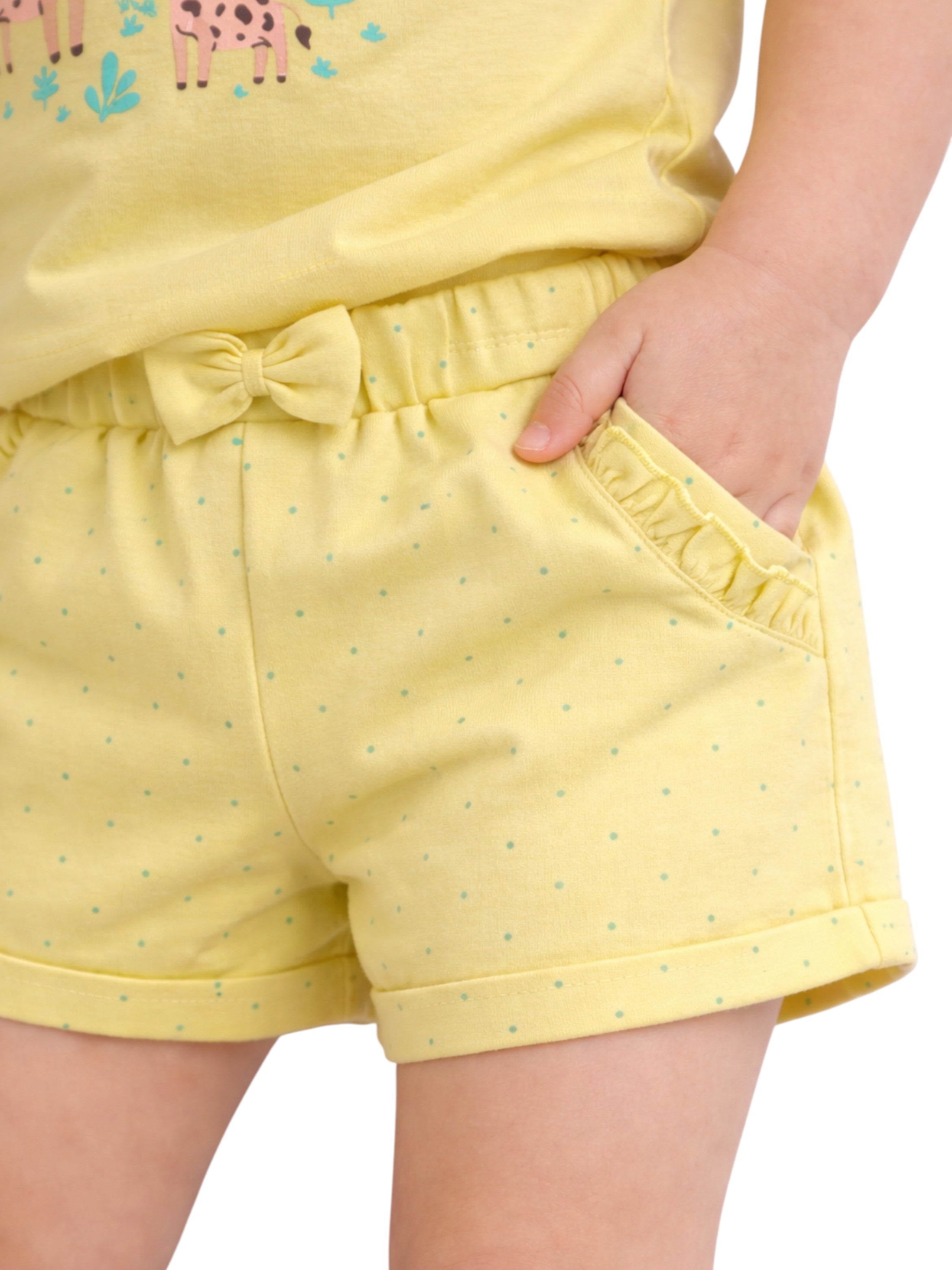 Infant Girls’ 2-Piece Set “ Giraffe Print Top & Dotted Shorts