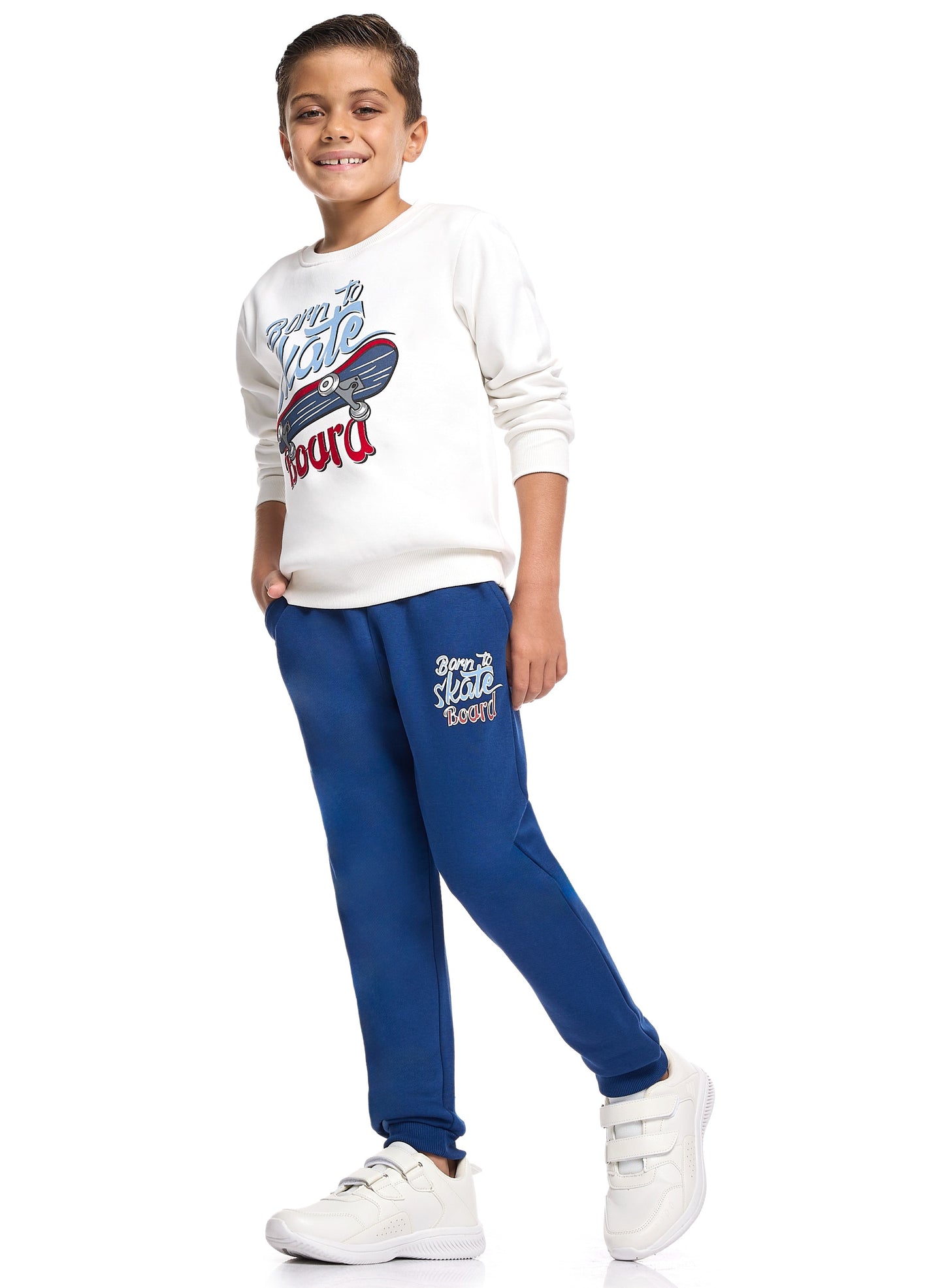 Boys’ Trendy Skate Outfit – White Sweatshirt & Navy Bottoms