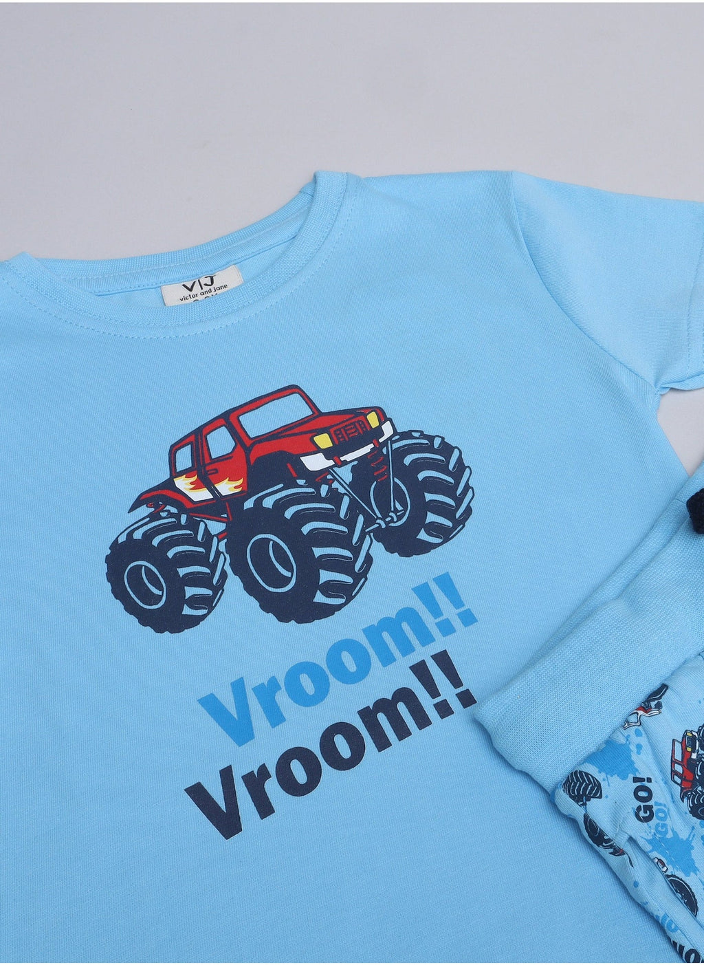 Victor And Jane - Printed T-Shirt And All-Over Printed Shorts Pyjama Set