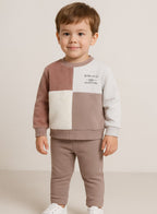 Dirkje Wild And Cute Printed Full Sleeves Sweatshirt And Ribbed Joggers Set - White/Pink