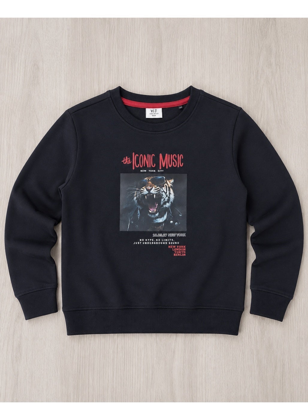 Boys’ Graphic Sweatshirt and Jogger Set