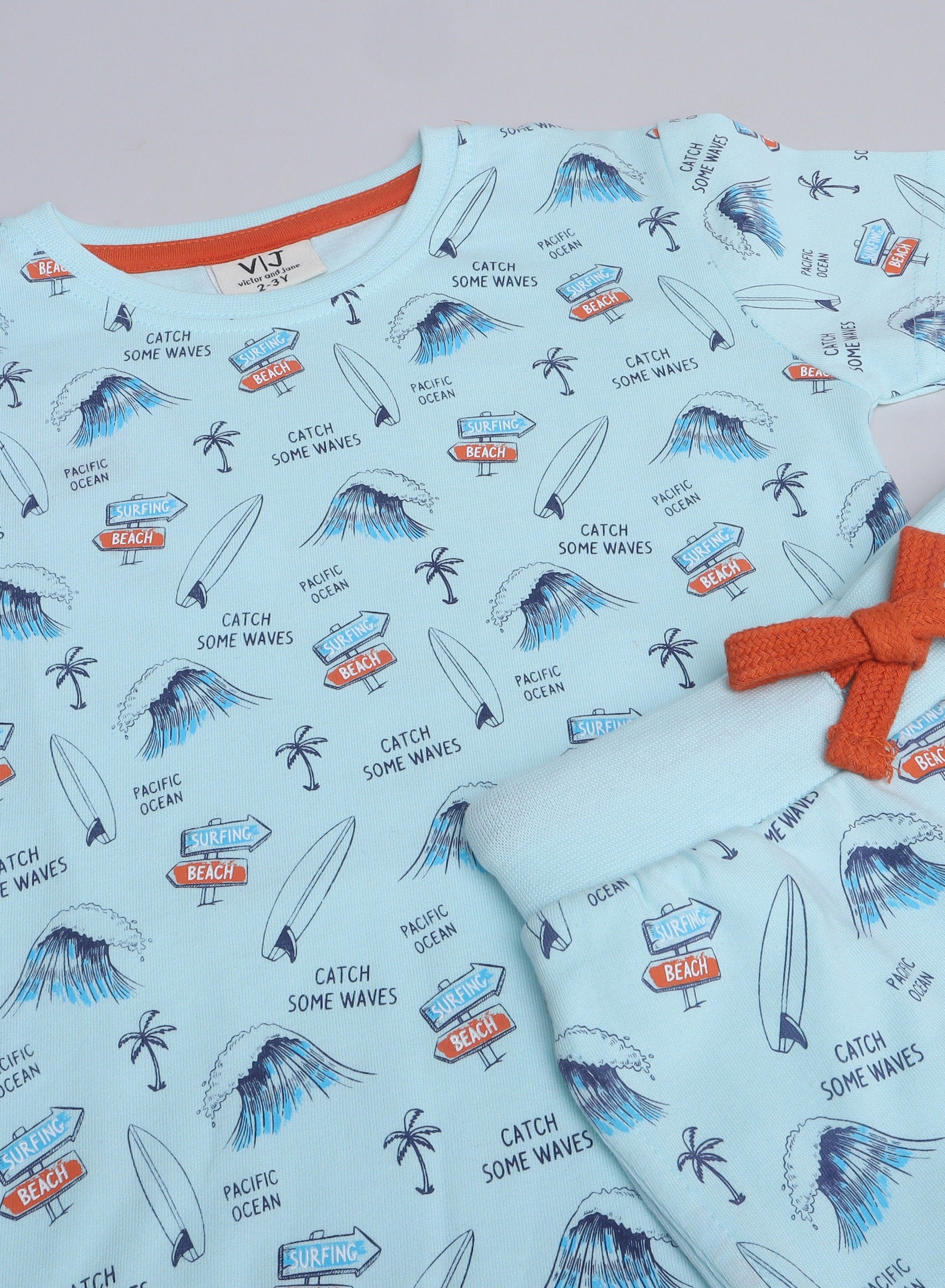 Victor And Jane - All-Over Printed T-Shirt And Pyjama Set