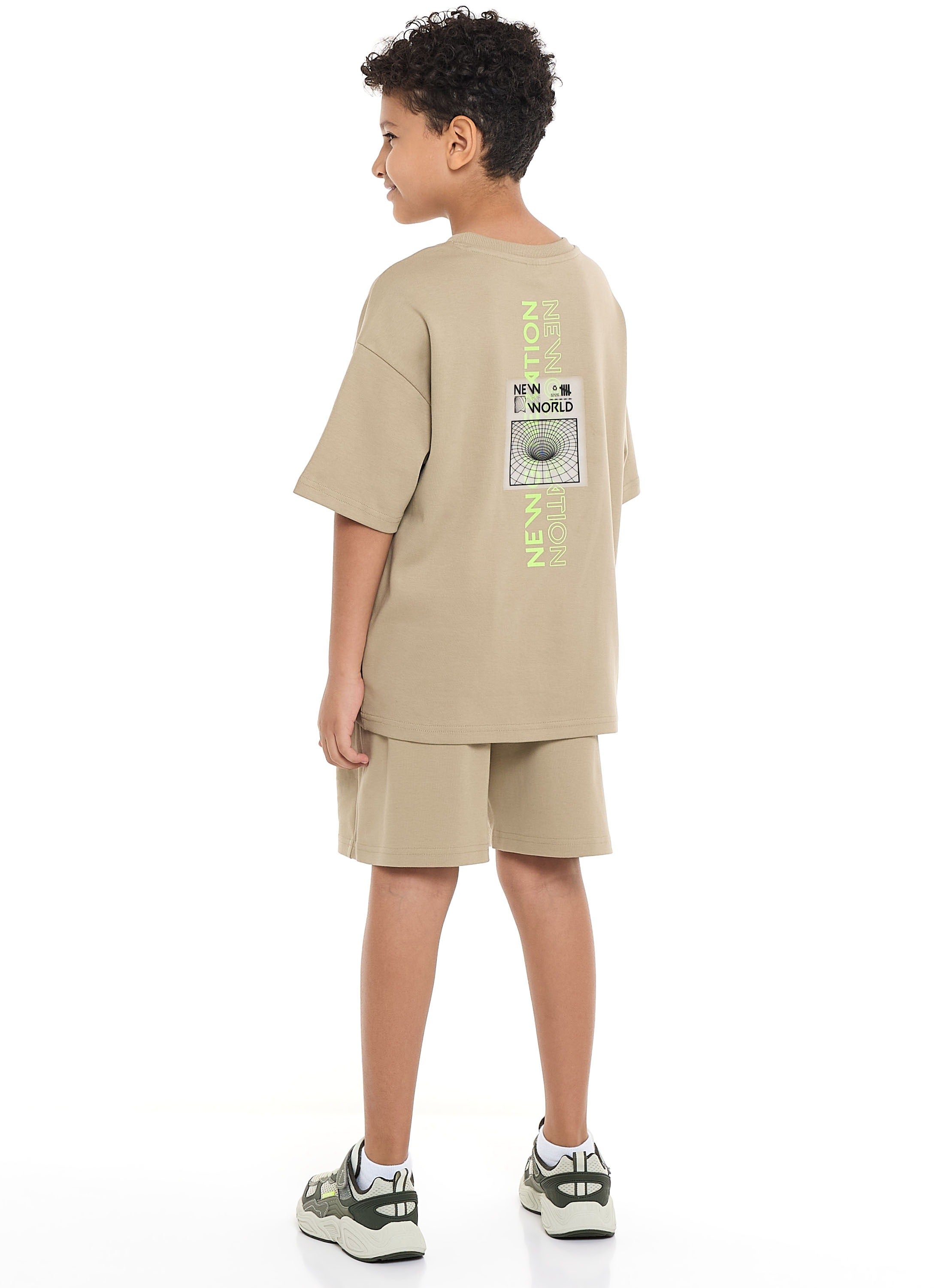 Oversized - Boys' Jacquard 2-Piece Set - T-Shirt And Matching Shorts With Pocket Detail