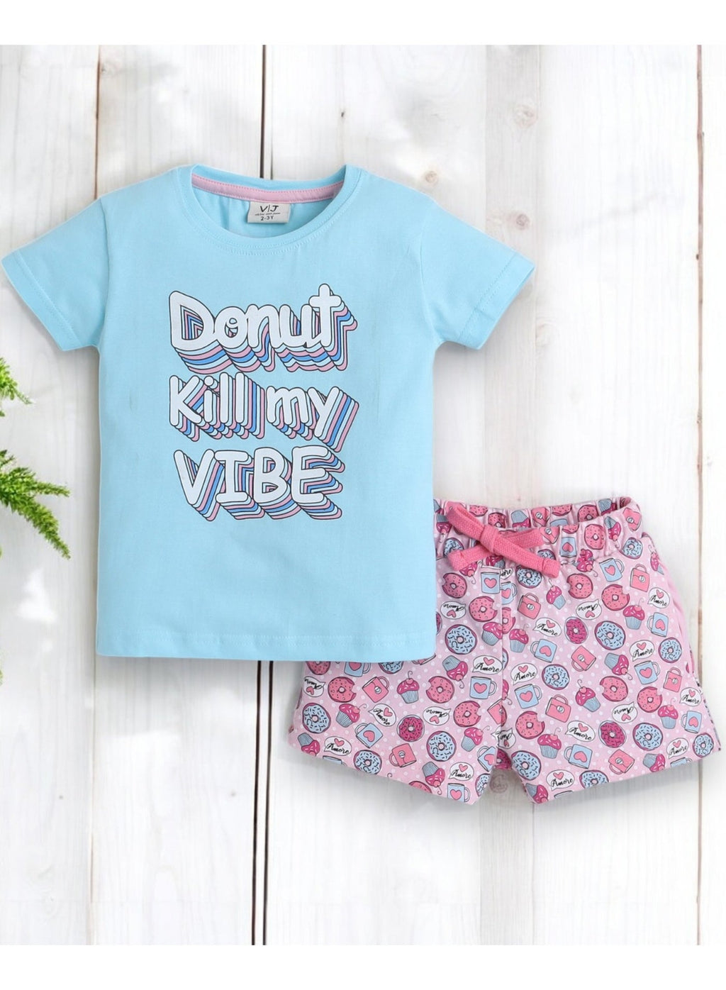 Victor And Jane - Printed T-Shirt And Shorts Pyjama Set