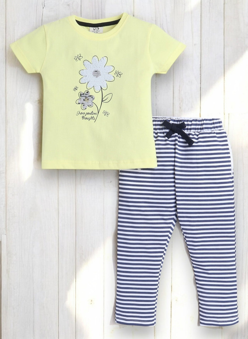 Victor And Jane - Printed T-Shirt And Pyjama Set