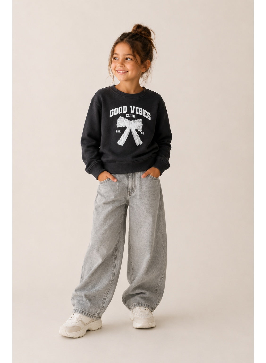 Girls Good Vibes Graphic Pullover Top