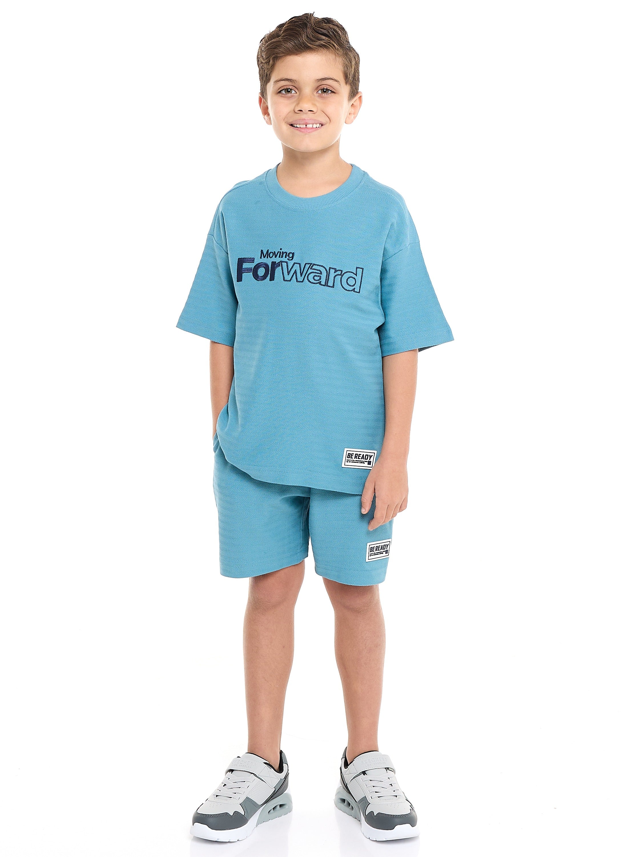 Oversized - Boys' Jacquard 2-Piece Set - Slogan Embroidered T-Shirt With Badge Detail And Matching Shorts With Pockets