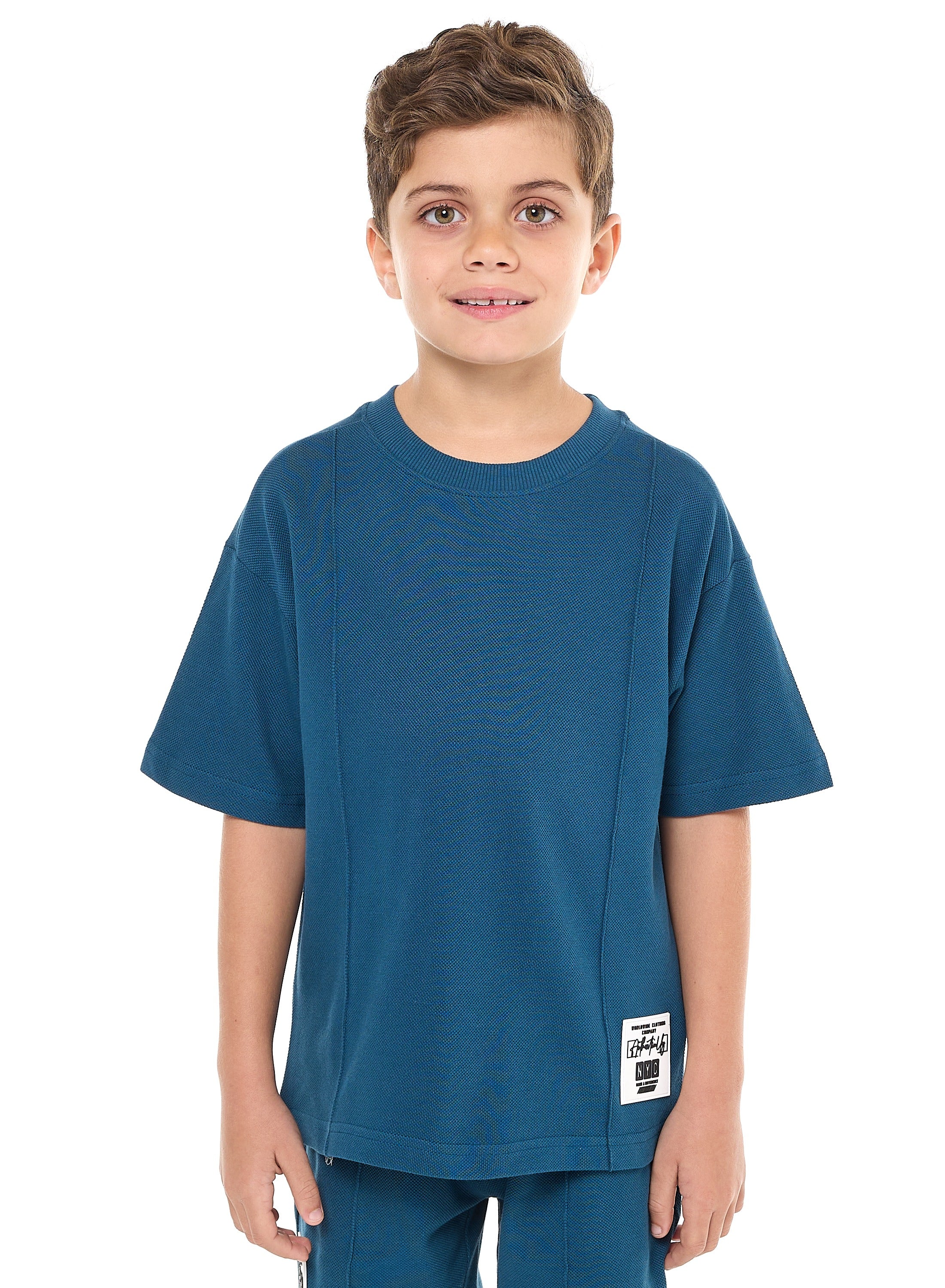 Oversized - Boys' Jacquard 2-Piece Set - T-Shirt With Badge Detail And Matching Shorts With Pockets,