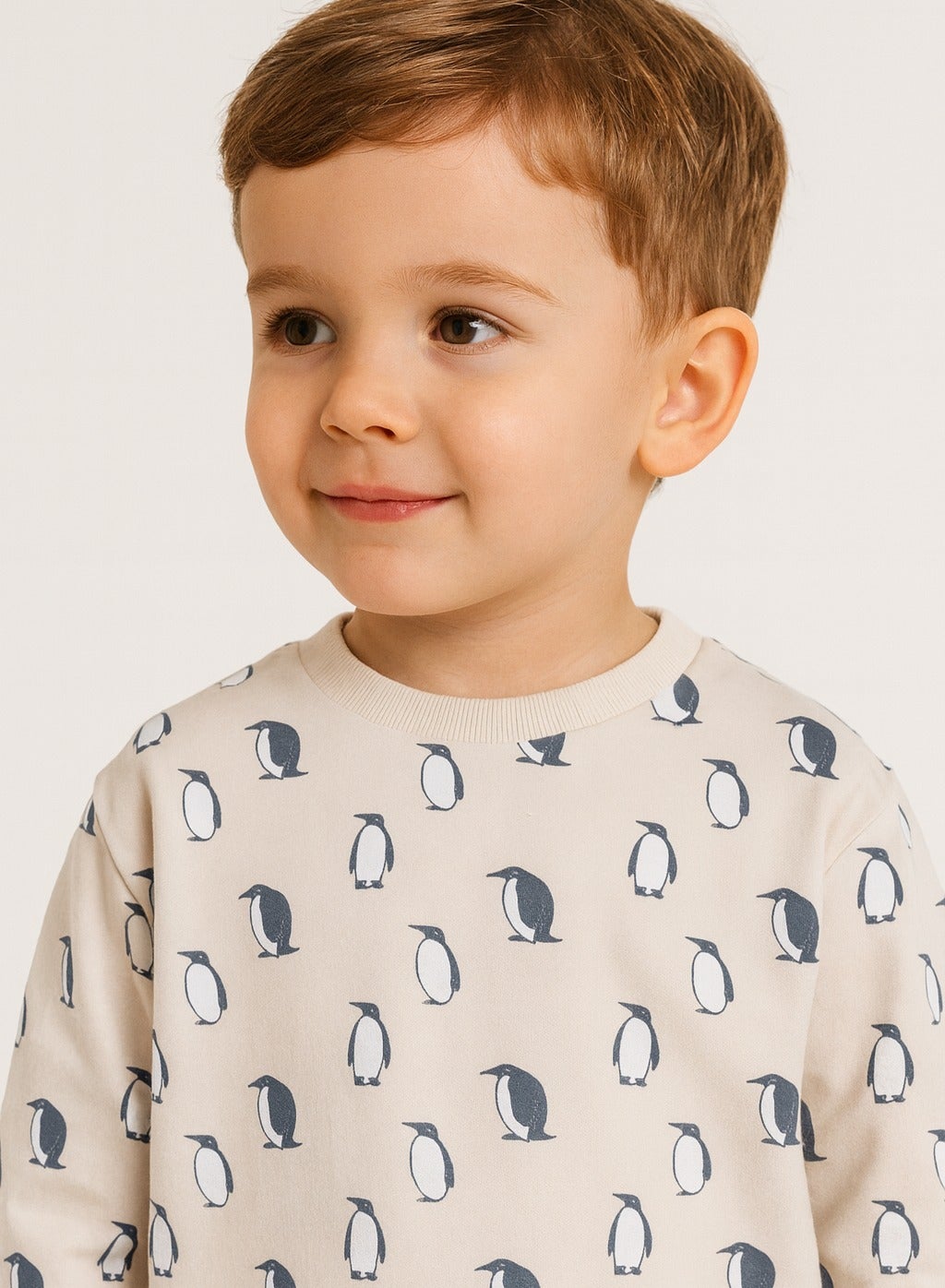 Dirkje Cotton Penguins Printed Full Sleeves Sweatshirt & Joggers Set - Off White/Navy Blue